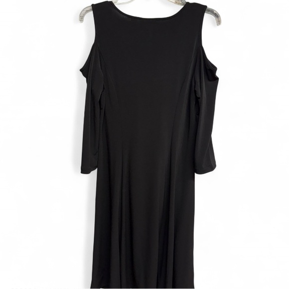 Elegant Black Cold Shoulder Dress - Picture 8 of 8